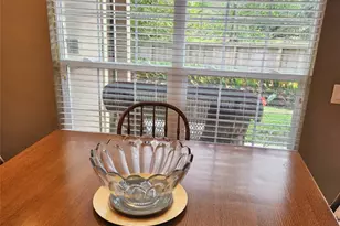 1880 White Oak Dr, Houston, TX 77009 - Photo 9