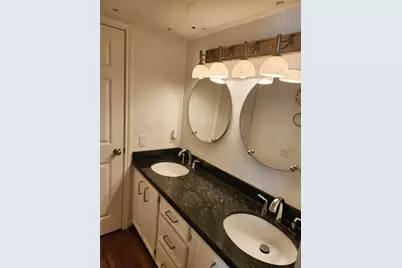 1880 White Oak Drive #127, Houston, TX 77009 - Photo 17