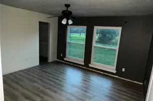 109 Buffalo Trail, Lake Jackson, TX 77566 - Photo 5