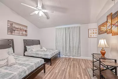 11618 Corona Lane, Houston, TX 77072 - Photo 19