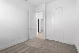 12115 Wild Bnd Dr, Mont Belvieu, TX 77523 - Photo 9