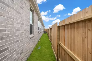 12115 Wild Bnd Dr, Mont Belvieu, TX 77523 - Photo 31