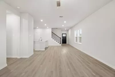 13210 Dancing Reed Drive, Texas City, TX 77568 - Photo 9