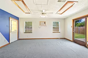4811 25th St, Dickinson, TX 77539 - Photo 13