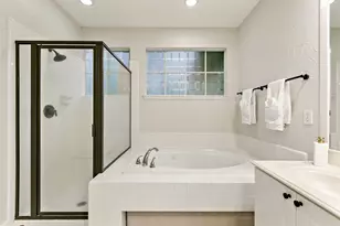 35 Larks Aire Pl, The Woodlands, TX 77381 - Photo 27