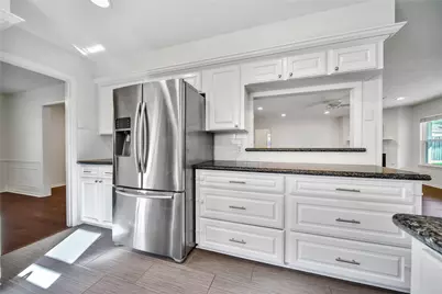 955 Thornton Road, Houston, TX 77018 - Photo 13