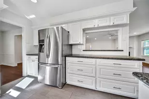 955 Thornton Rd, Houston, TX 77018 - Photo 13