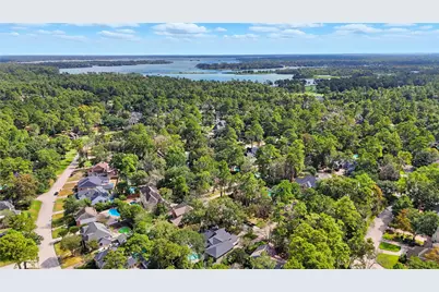 4907 Pine Garden Drive E, Kingwood, TX 77345 - Photo 35