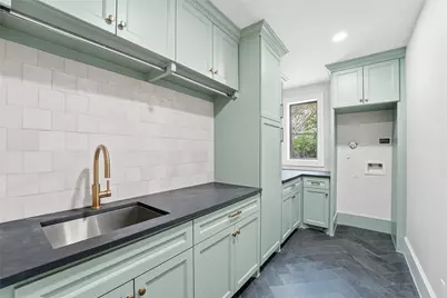 4907 Pine Garden Drive E, Kingwood, TX 77345 - Photo 7