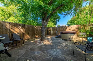508 N Edison St, Fredericksburg, TX 78624 - Photo 33