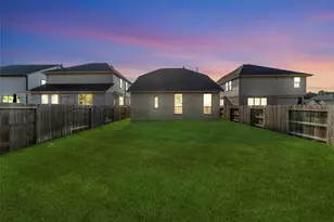 1426 Northwood Blf Ln, Pinehurst, TX 77362 - Photo 3