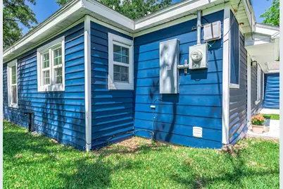 611 N Pruett Street #B, Baytown, TX 77520 - Photo 21