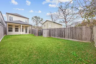 1012 W 23rd St, Houston, TX 77008 - Photo 17