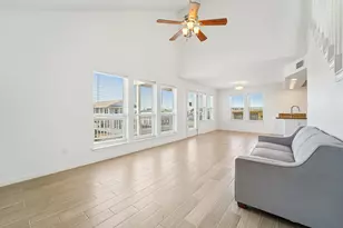 4207 Reeves Dr, Galveston, TX 77554 - Photo 5