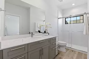 11915 N Hoa Sen Cir, Houston, TX 77072 - Photo 19