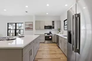 11915 N Hoa Sen Cir, Houston, TX 77072 - Photo 11