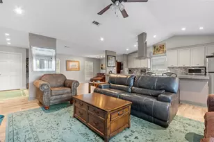 528 Indian Hill Blvd, Livingston, TX 77351 - Photo 9