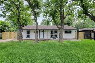5606 Willow Glen Dr, Houston, TX 77033 - Photo 1