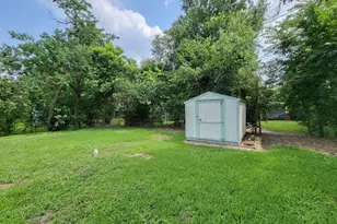 5606 Willow Glen Dr, Houston, TX 77033 - Photo 27