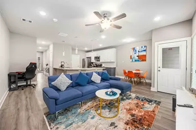 5023 Mallow Street #A/B, Houston, TX 77033 - Photo 3