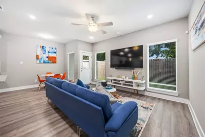 5023 Mallow Street #A/B, Houston, TX 77033 - Photo 3