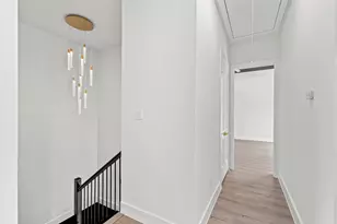 7548 Dyer St, Houston, TX 77088 - Photo 9