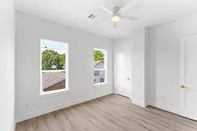 7548 Dyer Street, Houston, TX 77088 - Photo 17