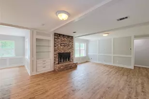 13406 Glen Erica Dr, Houston, TX 77069 - Photo 11