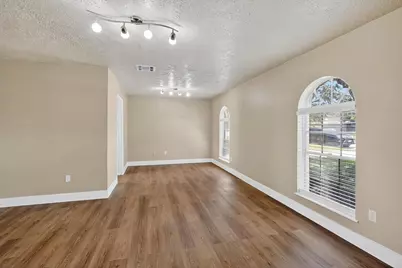 13714 Bonaventure Drive, Houston, TX 77065 - Photo 19