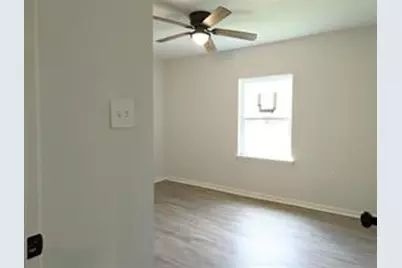 2016 Magnolia Drive, La Marque, TX 77568 - Photo 7