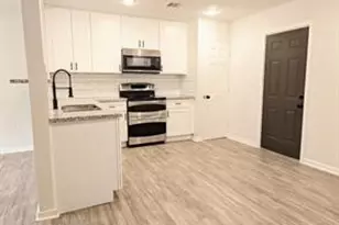 2016 Magnolia Dr, La Marque, TX 77568 - Photo 3