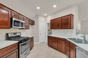 13839 Placid Brook Ct, Houston, TX 77059 - Photo 11