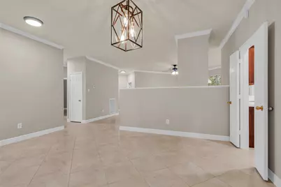 13839 Placid Brook Court, Houston, TX 77059 - Photo 9