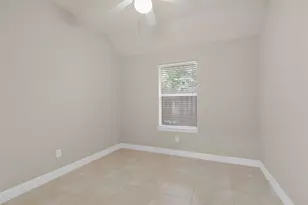 13839 Placid Brook Ct, Houston, TX 77059 - Photo 23