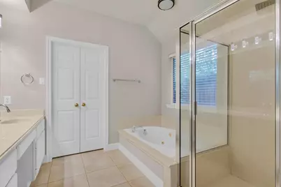13839 Placid Brook Court, Houston, TX 77059 - Photo 17