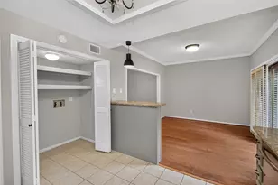 11711 Memorial Dr, Houston, TX 77024 - Photo 13