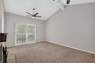 11711 Memorial Drive #11, Houston, TX 77024 - Photo 21