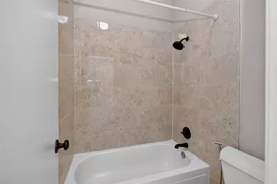 11711 Memorial Drive #11, Houston, TX 77024 - Photo 19
