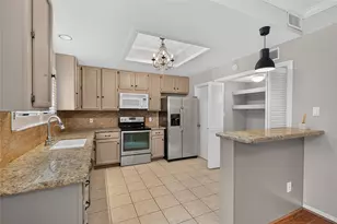11711 Memorial Dr, Houston, TX 77024 - Photo 11
