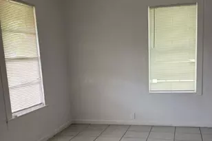 102 N Avenue C, Freeport, TX 77541 - Photo 7