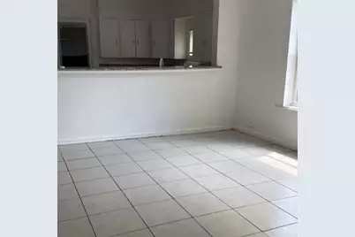 102 N Avenue C, Freeport, TX 77541 - Photo 5