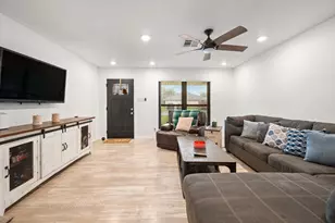 8215 Braes River Dr, Houston, TX 77074 - Photo 5