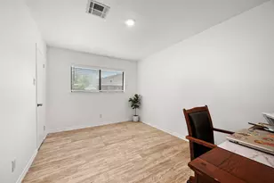 8215 Braes River Dr, Houston, TX 77074 - Photo 21
