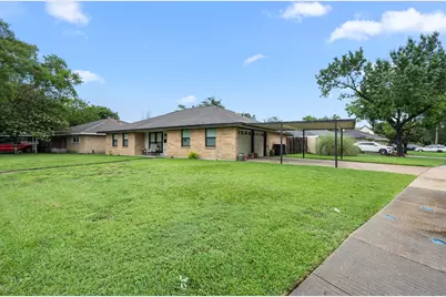 8215 Braes River Drive, Houston, TX 77074 - Photo 3