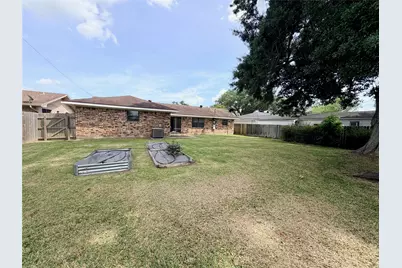 3152 Sandalwood Drive, Port Neches, TX 77651 - Photo 13