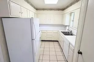 3152 Sandalwood Dr, Port Neches, TX 77651 - Photo 5