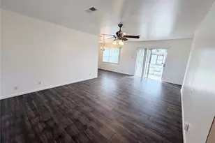 3152 Sandalwood Dr, Port Neches, TX 77651 - Photo 3