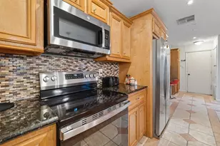 3200 S Gessner Rd, Houston, TX 77063 - Photo 17