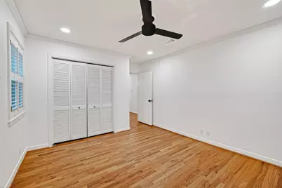 5006 Creekbend Drive, Houston, TX 77035 - Photo 31
