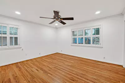 5006 Creekbend Drive, Houston, TX 77035 - Photo 21